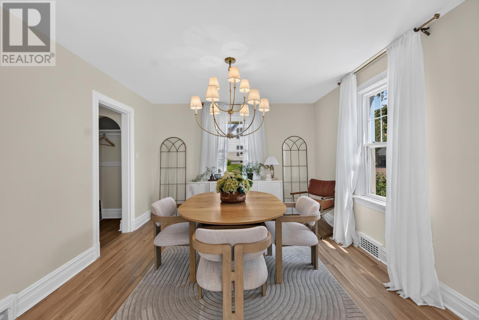 362 Oak Avenue - 24
