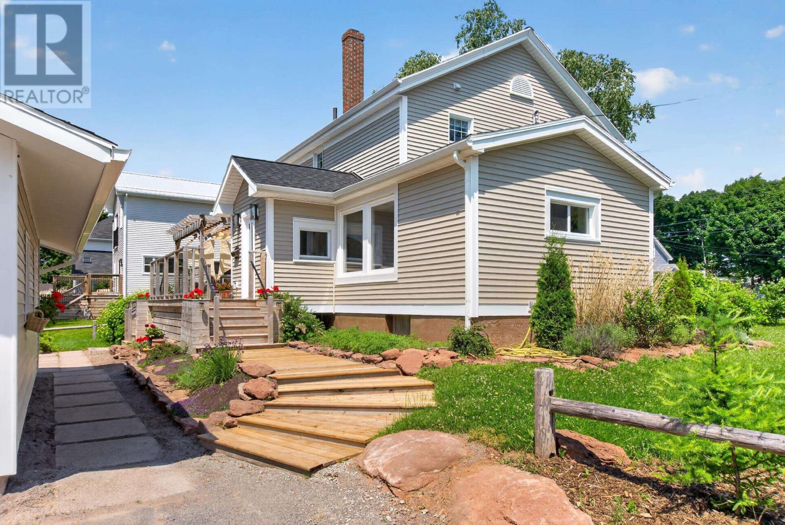 362 Oak Avenue - 8