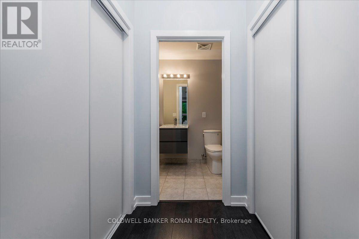 #310 69 BOYNE STREET N - 15
