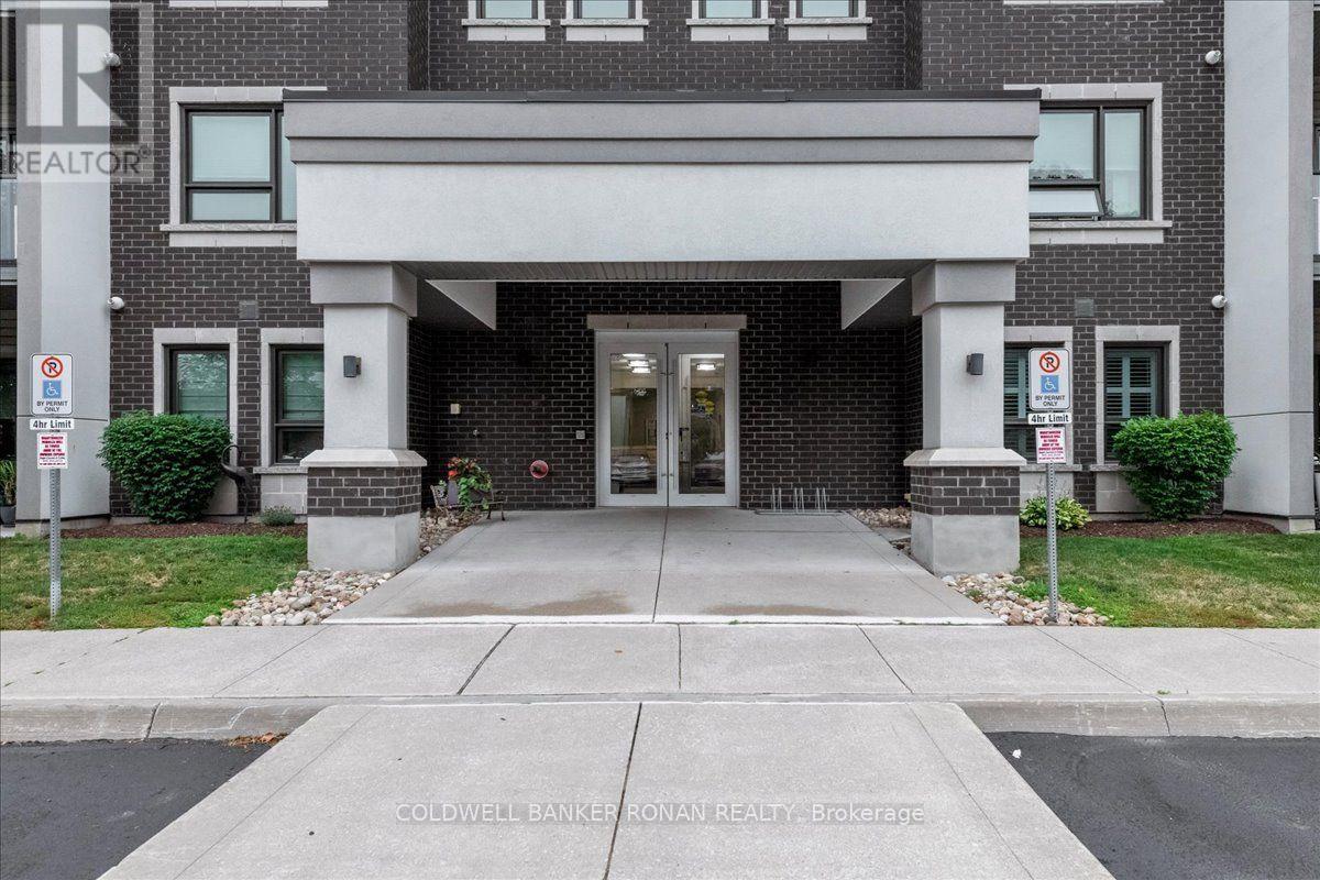 #310 69 BOYNE STREET N - 2