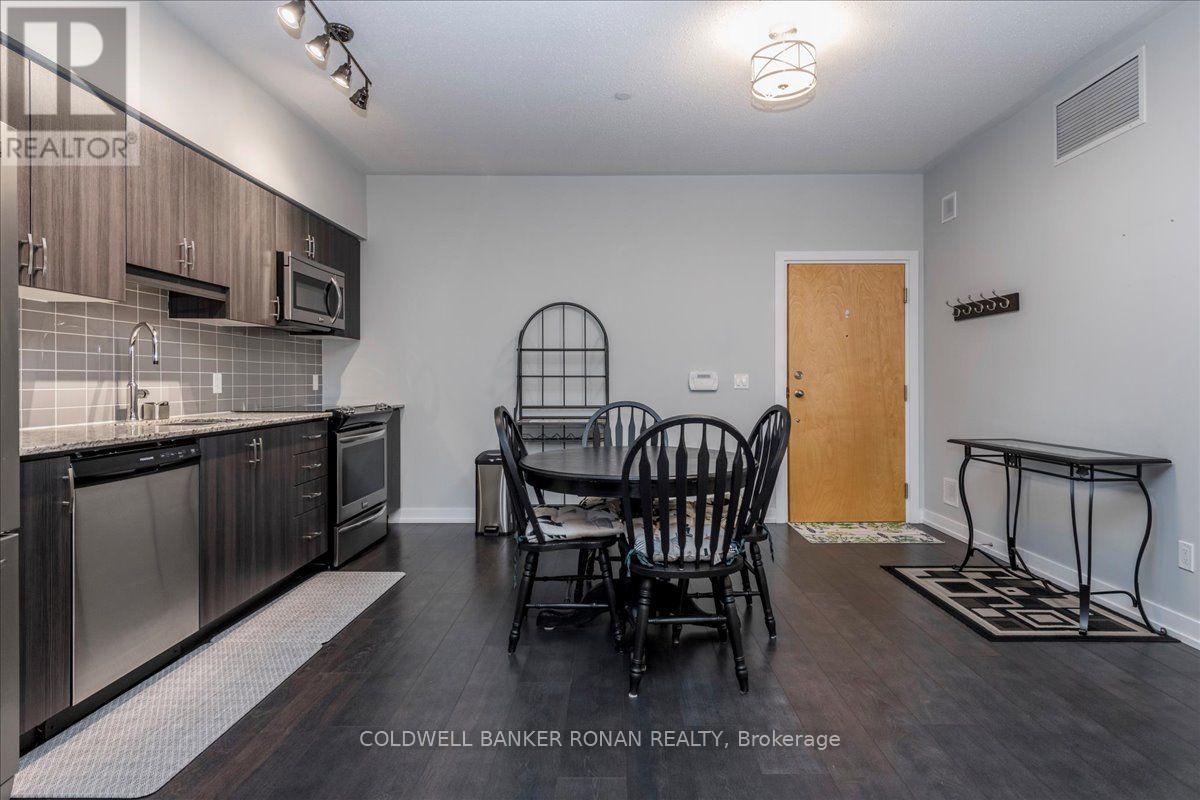 #310 69 BOYNE STREET N - 4