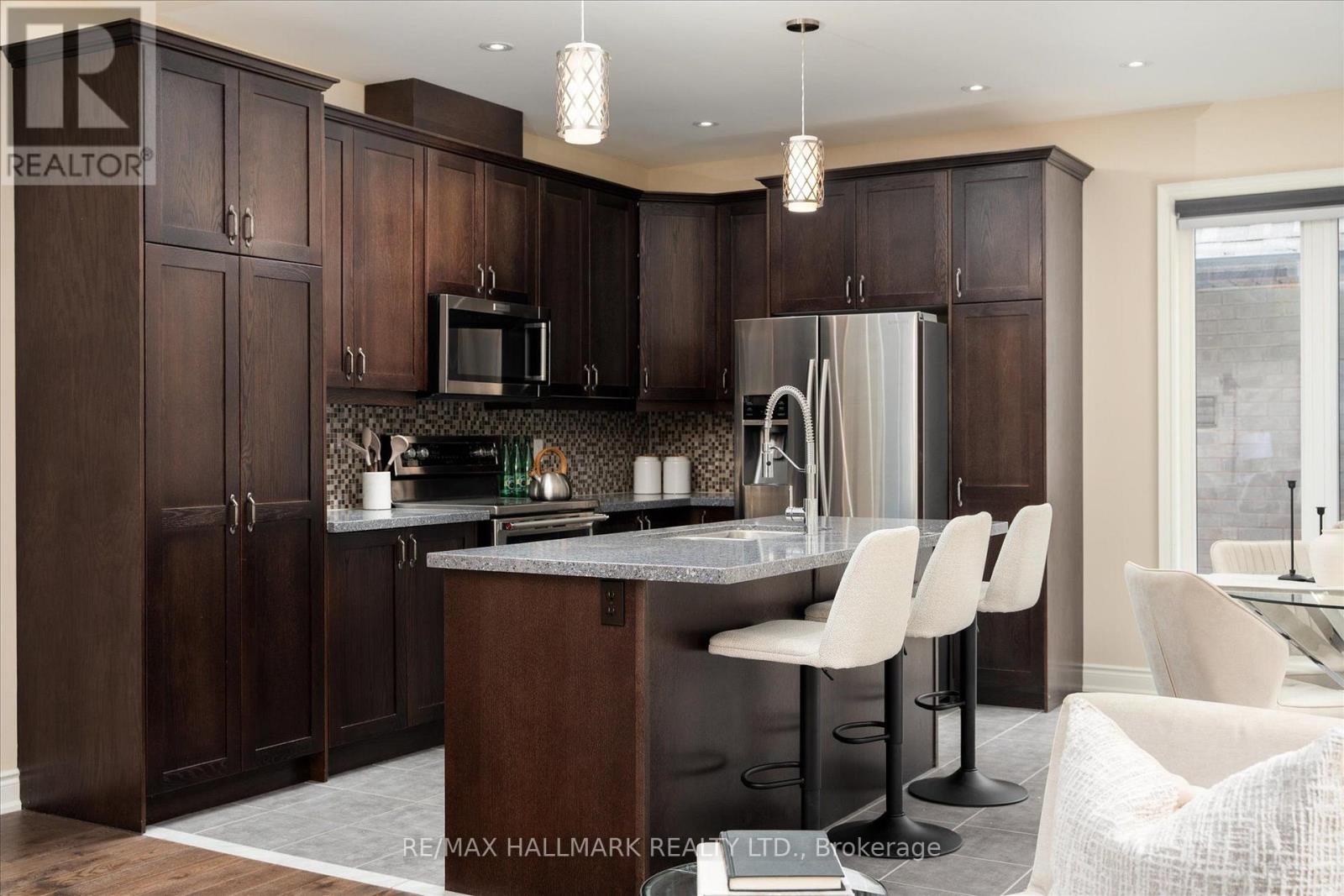 7 OS JAMES HUNT CRT COURT - 11