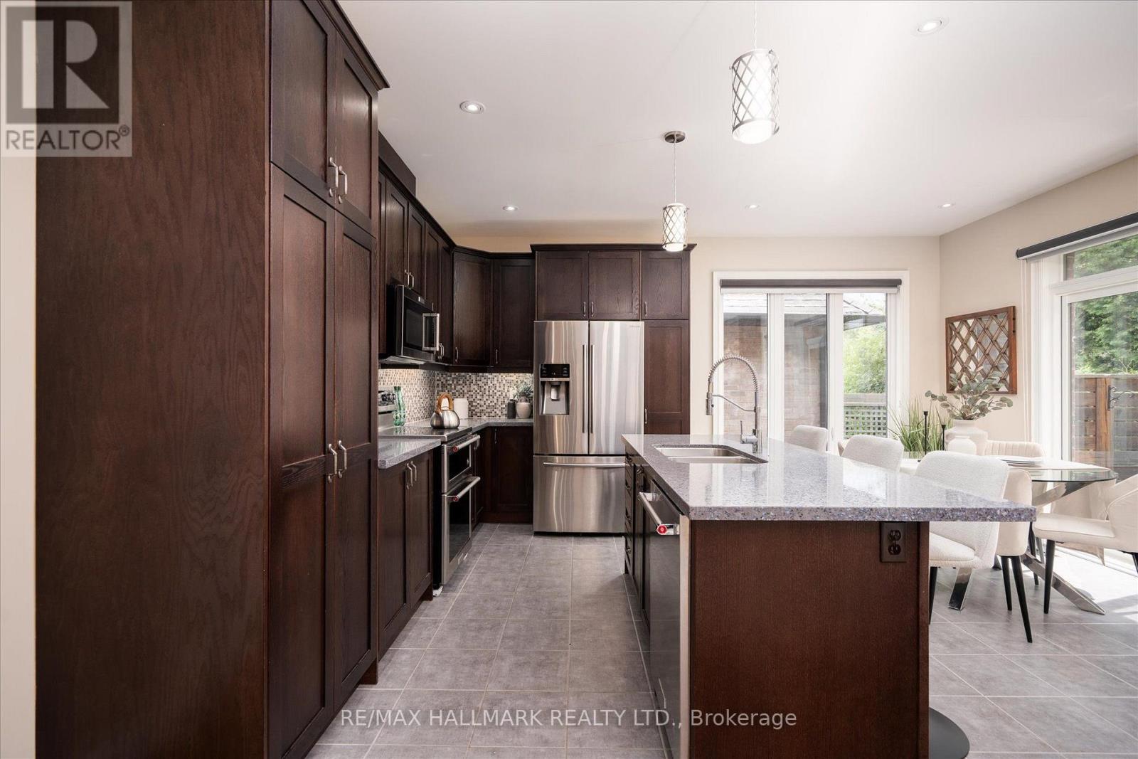 7 OS JAMES HUNT CRT COURT - 12
