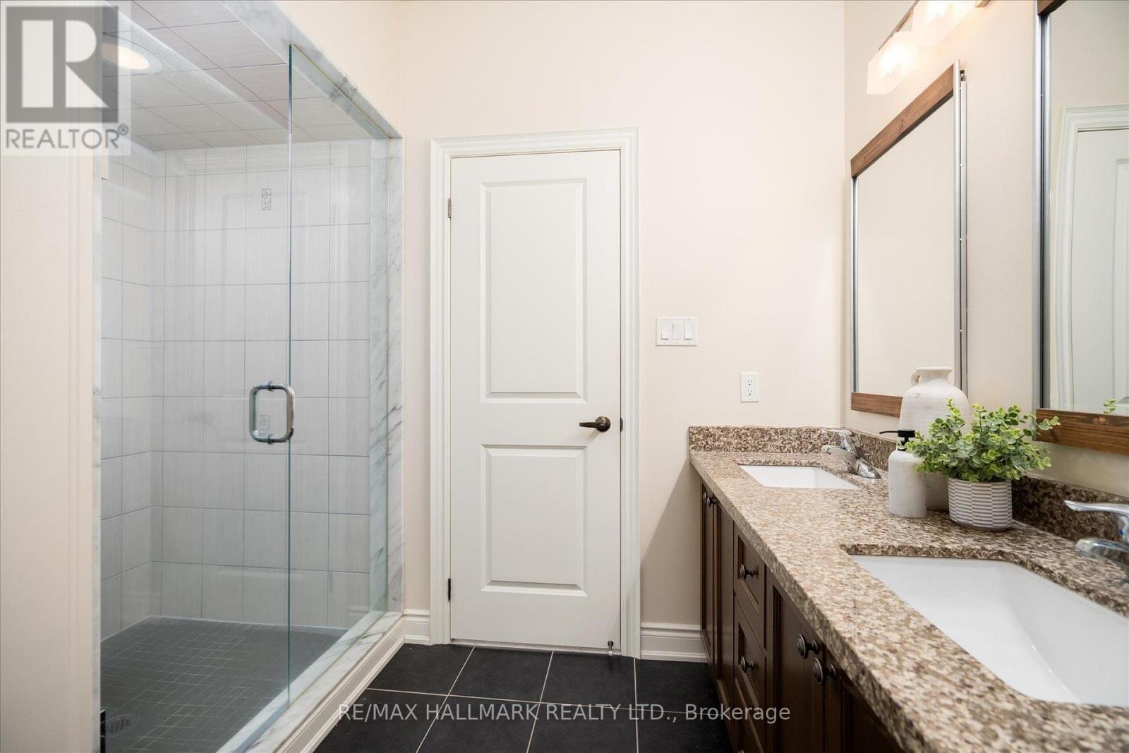 7 OS JAMES HUNT CRT COURT - 18