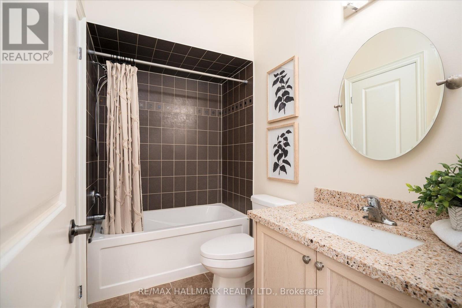 7 OS JAMES HUNT CRT COURT - 22