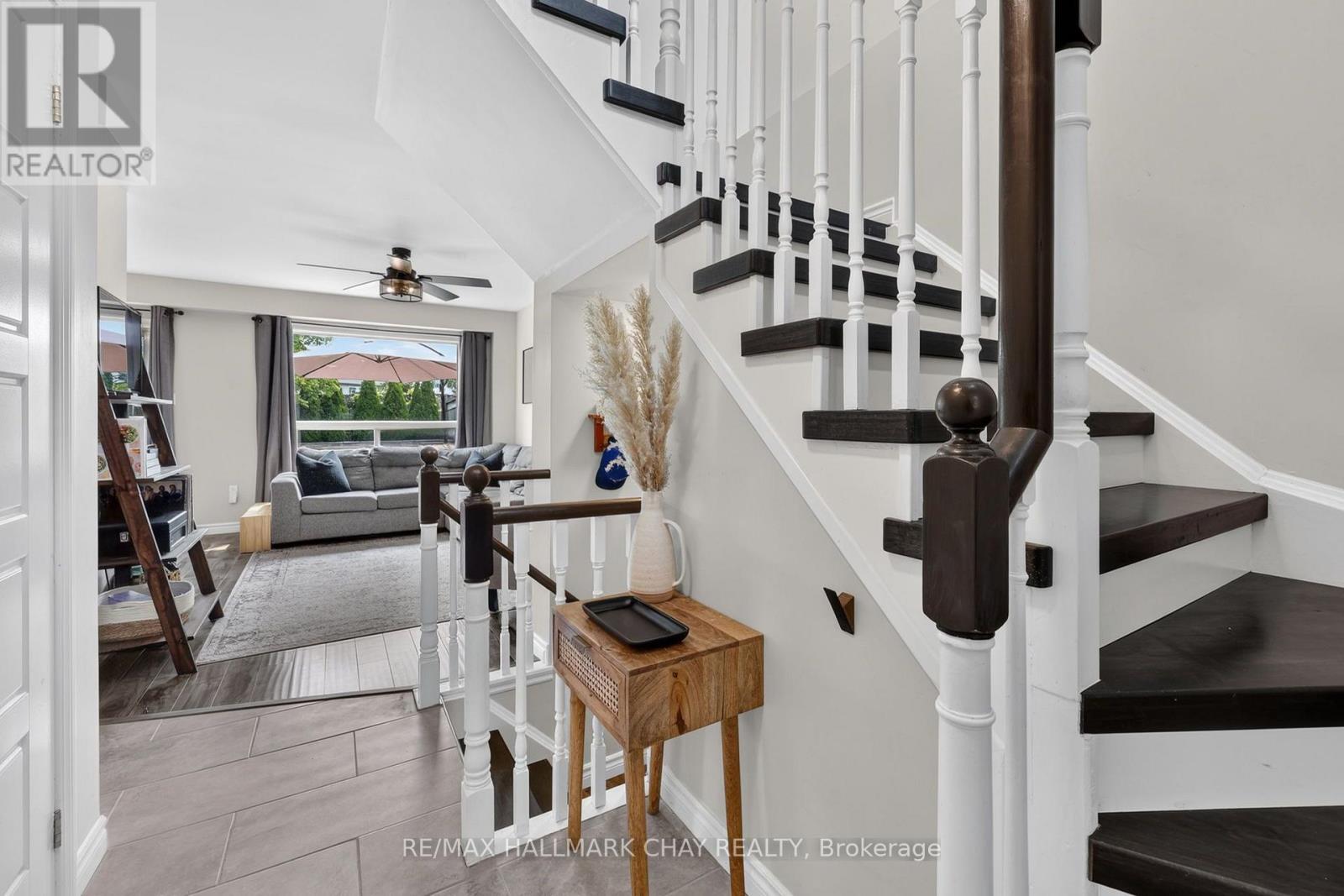65 PICKETT CRESCENT - 5