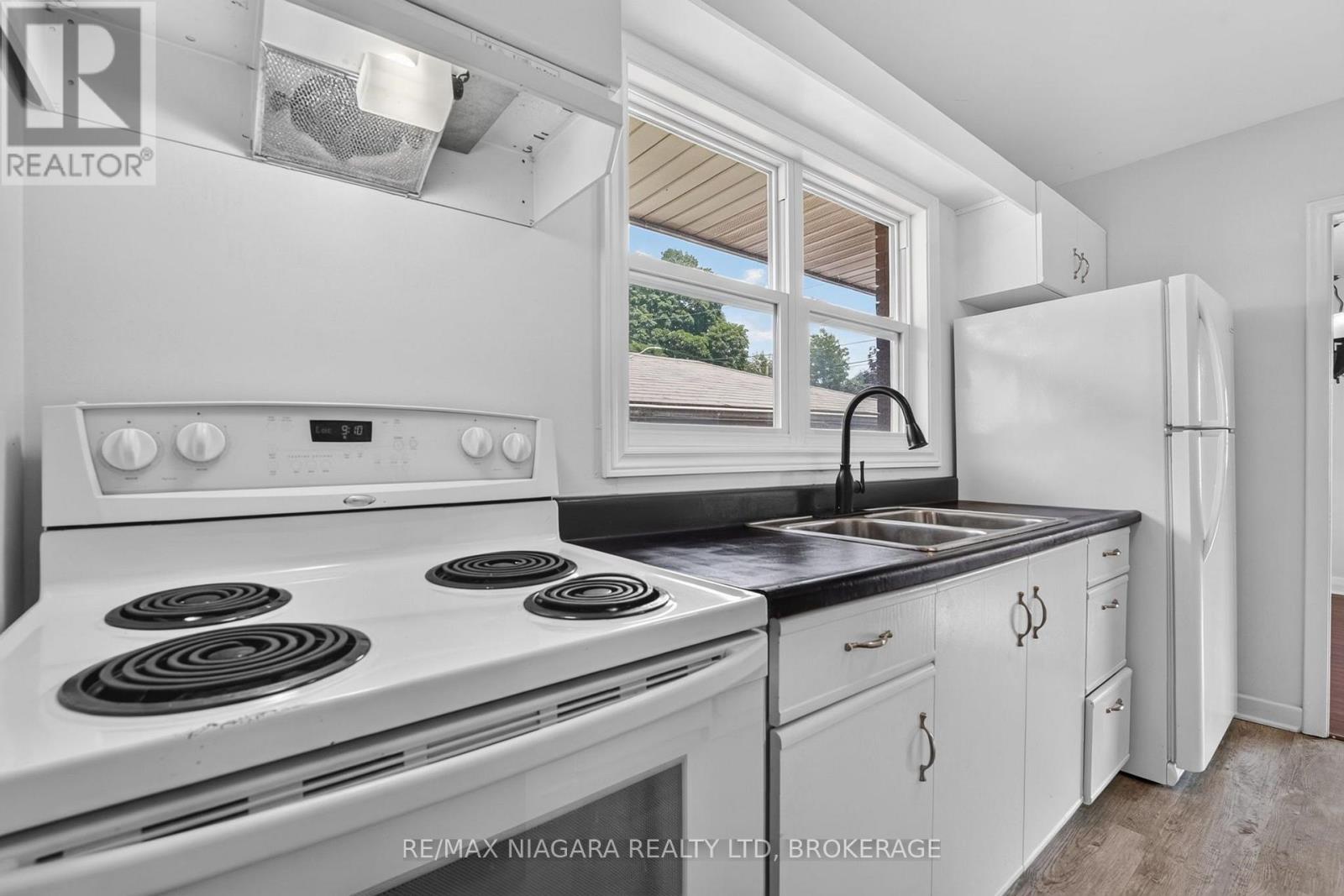 6427 CARLTON AVENUE - 16