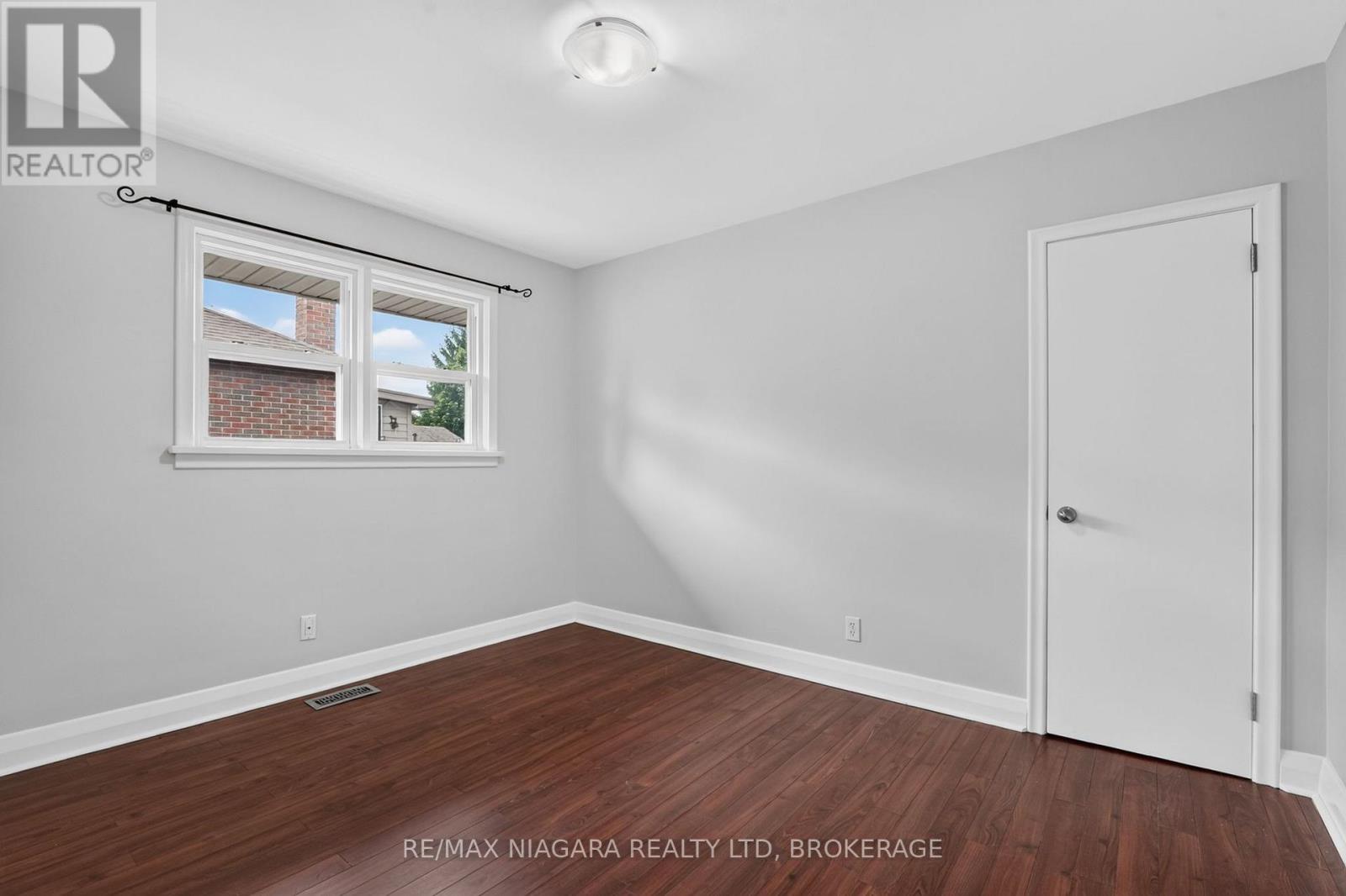 6427 CARLTON AVENUE - 20