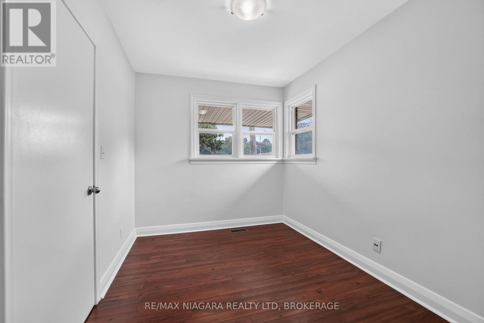 6427 CARLTON AVENUE - 24