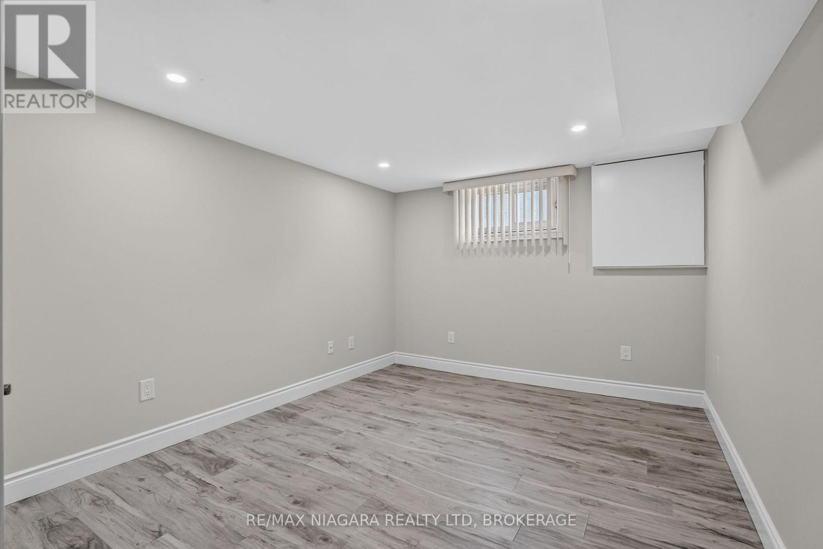 6427 CARLTON AVENUE - 36