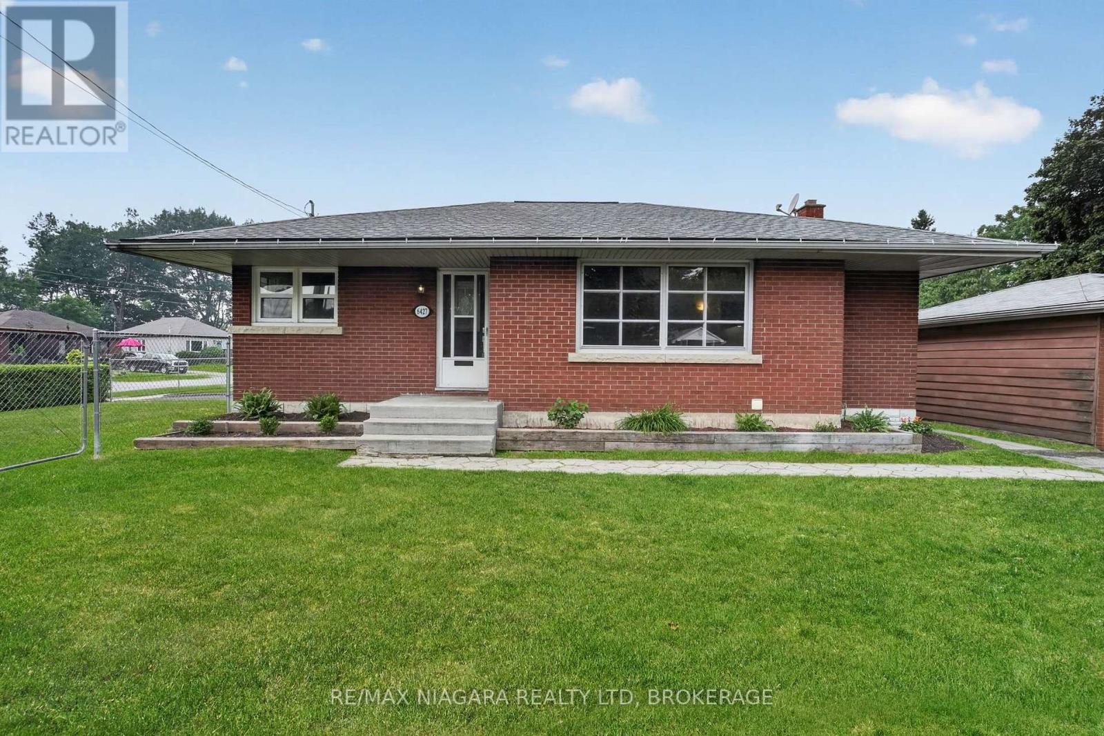 6427 CARLTON AVENUE - 4