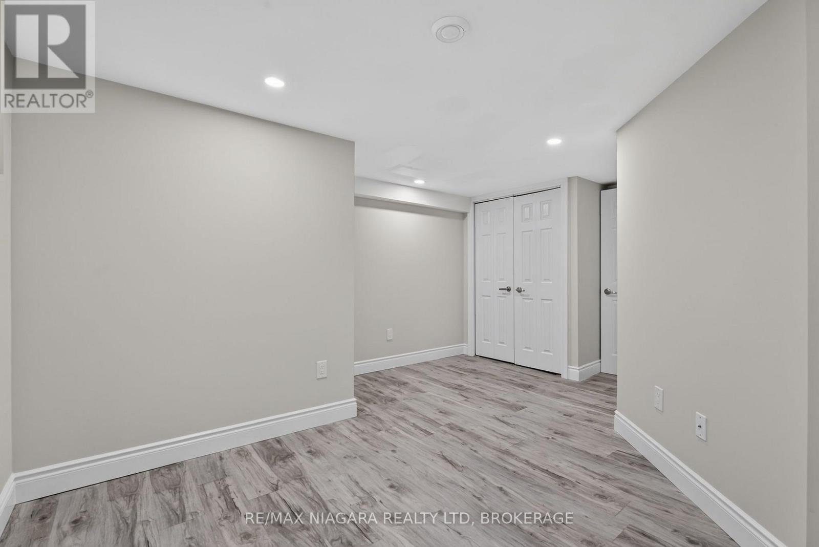 6427 CARLTON AVENUE - 40