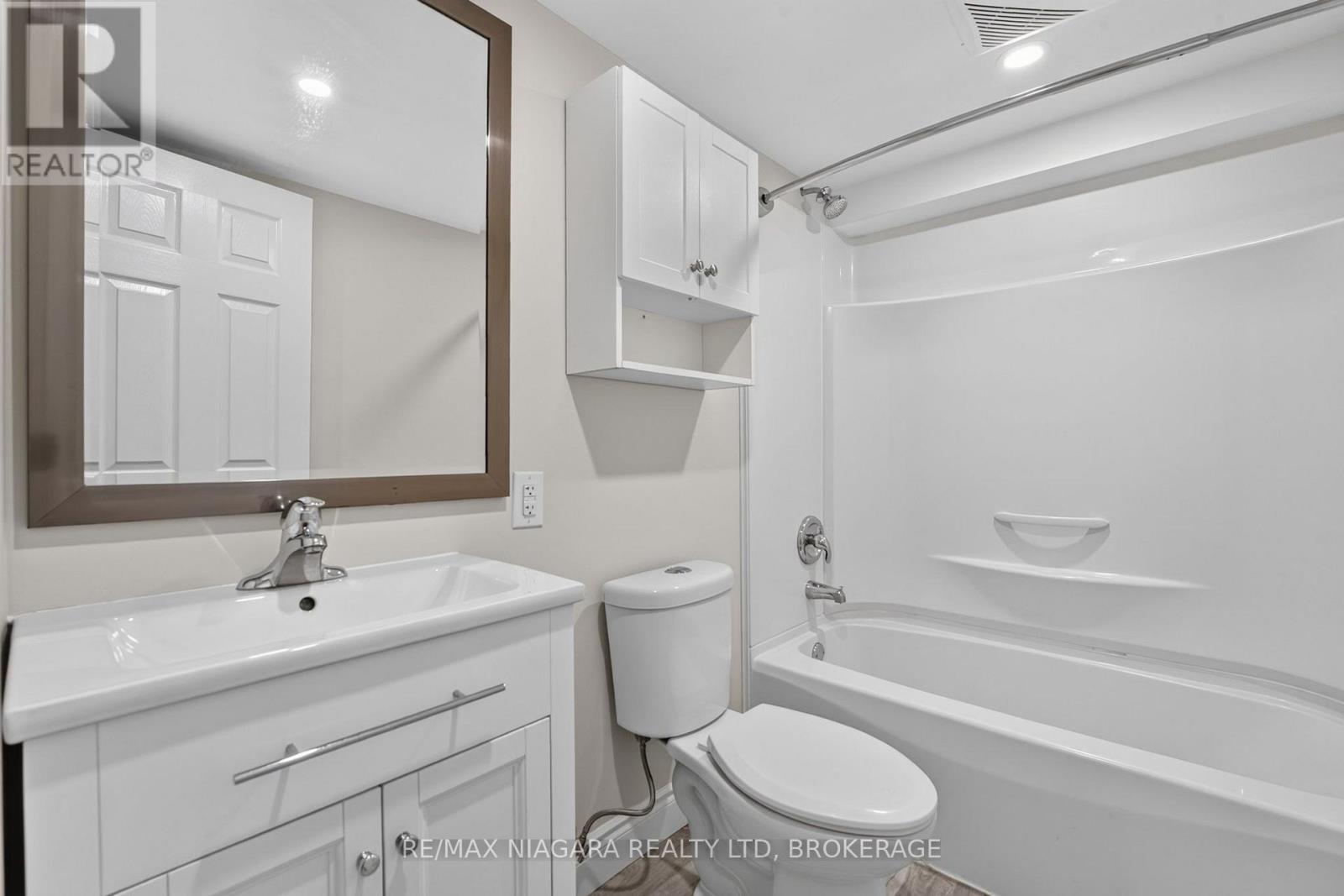 6427 CARLTON AVENUE - 42