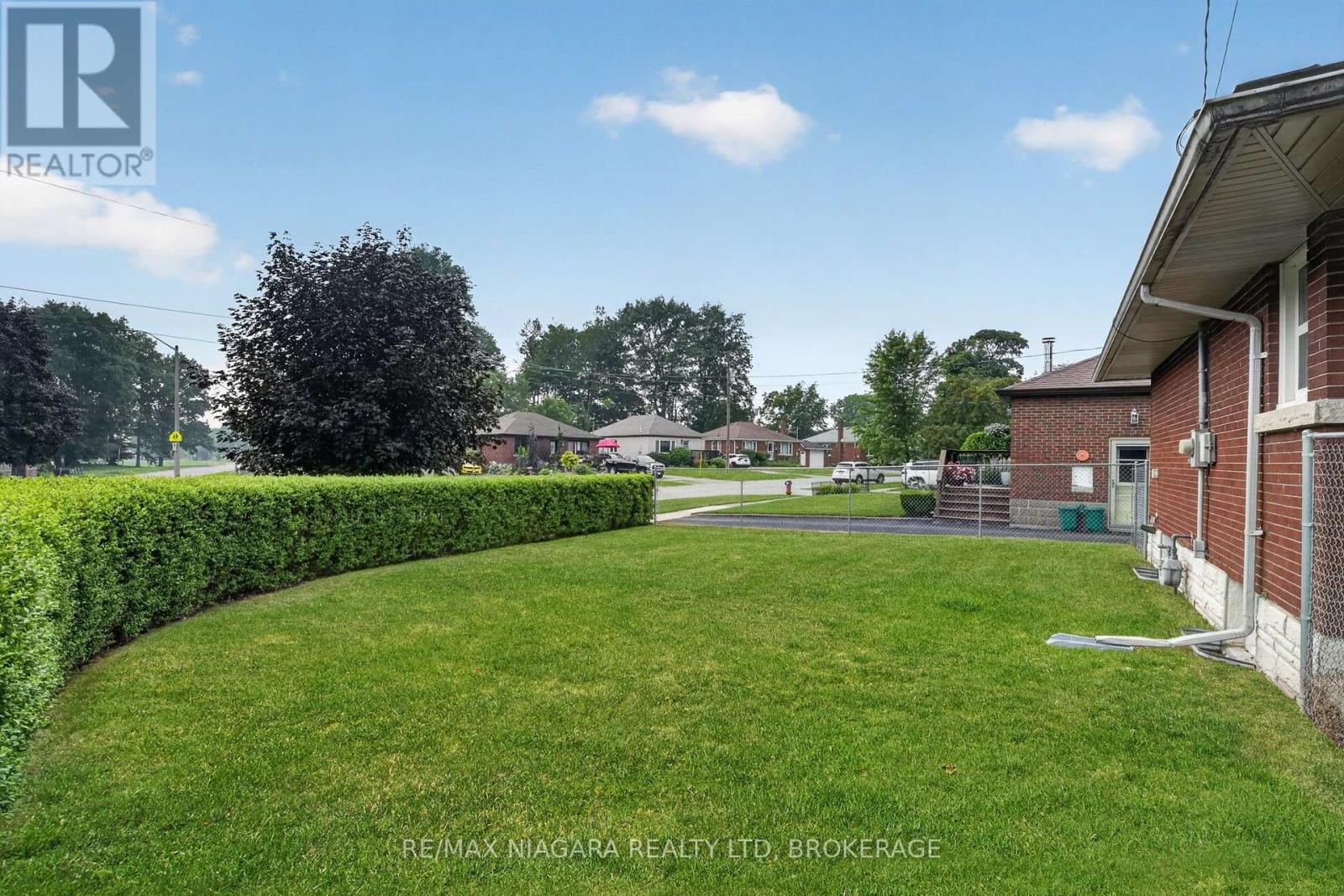 6427 CARLTON AVENUE - 44
