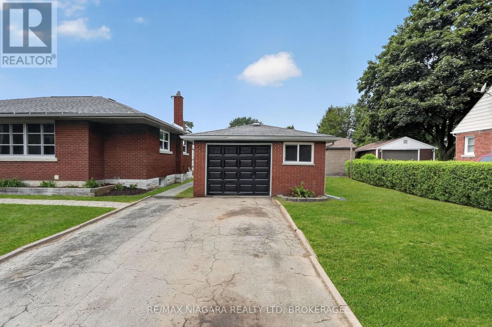 6427 CARLTON AVENUE - 5