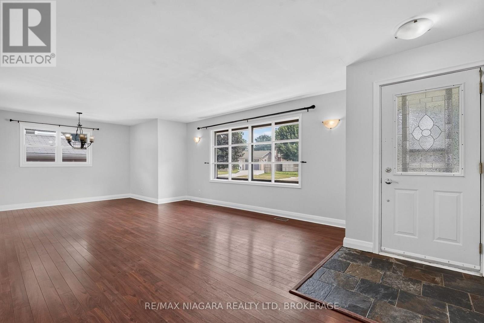 6427 CARLTON AVENUE - 7