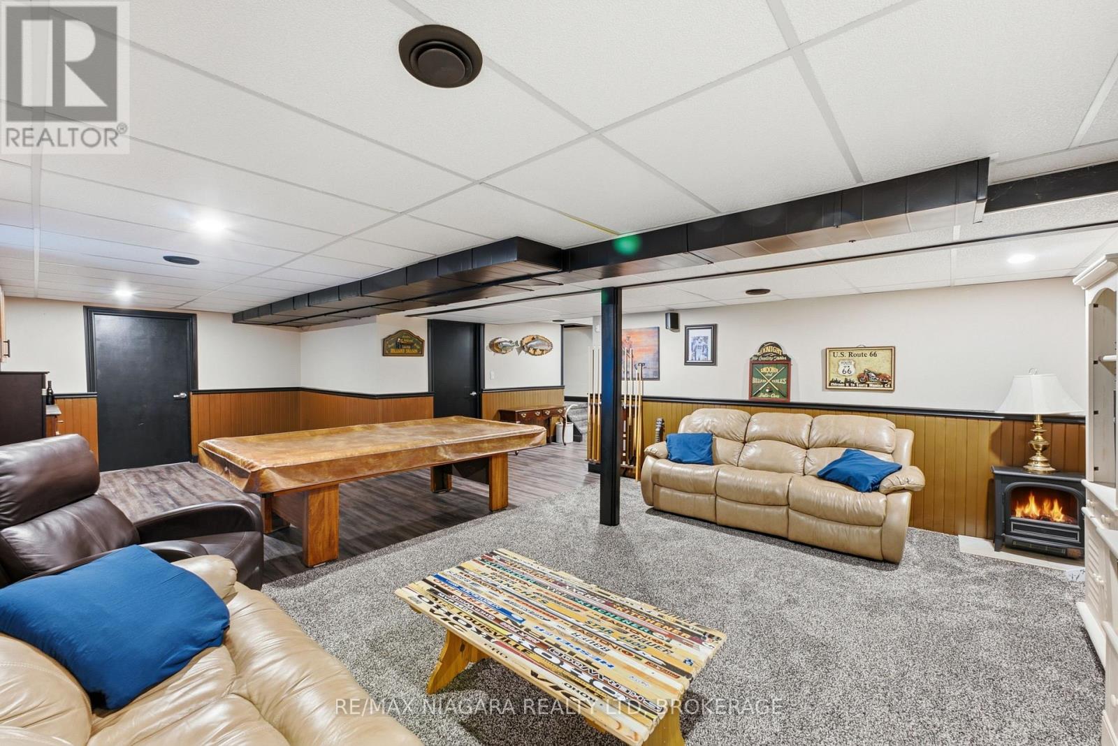 9 BEECHNUT COURT - 35