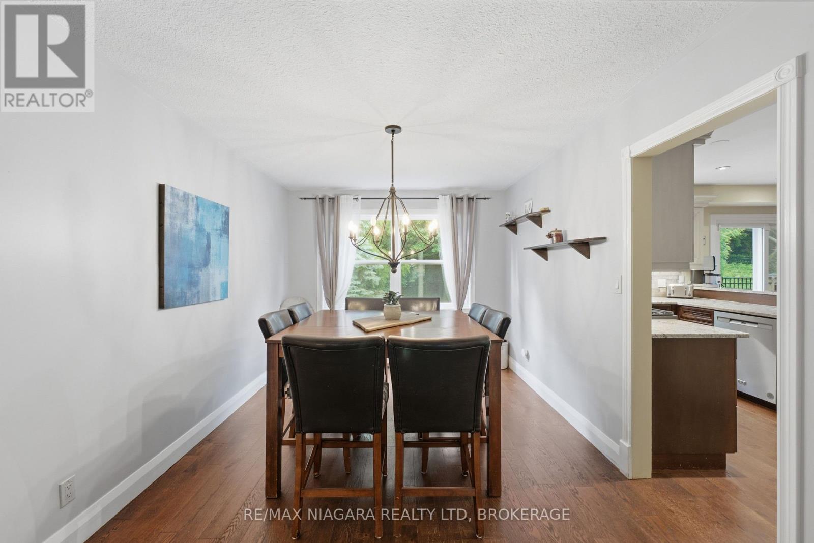9 BEECHNUT COURT - 5