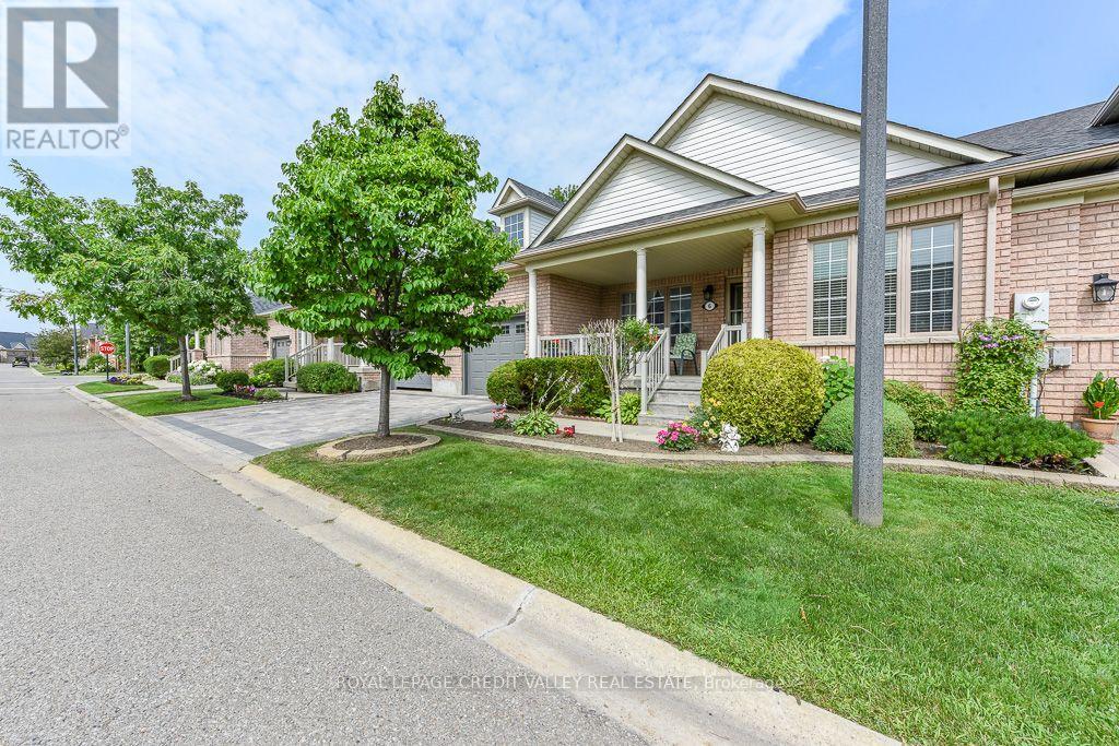 6 BALLERINA GARDENS - 1