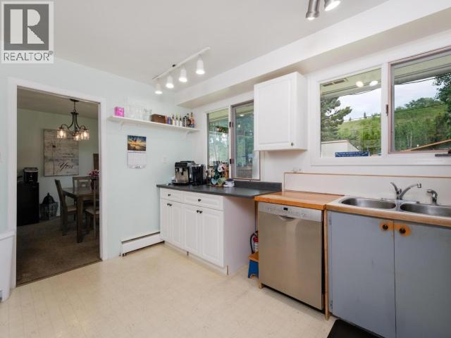 30 STEWART ROAD - 14
