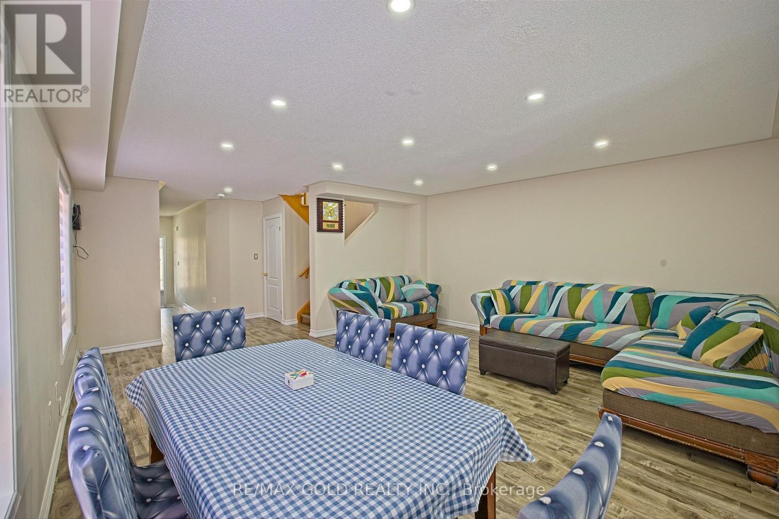 44 BAHA CRESCENT - 11
