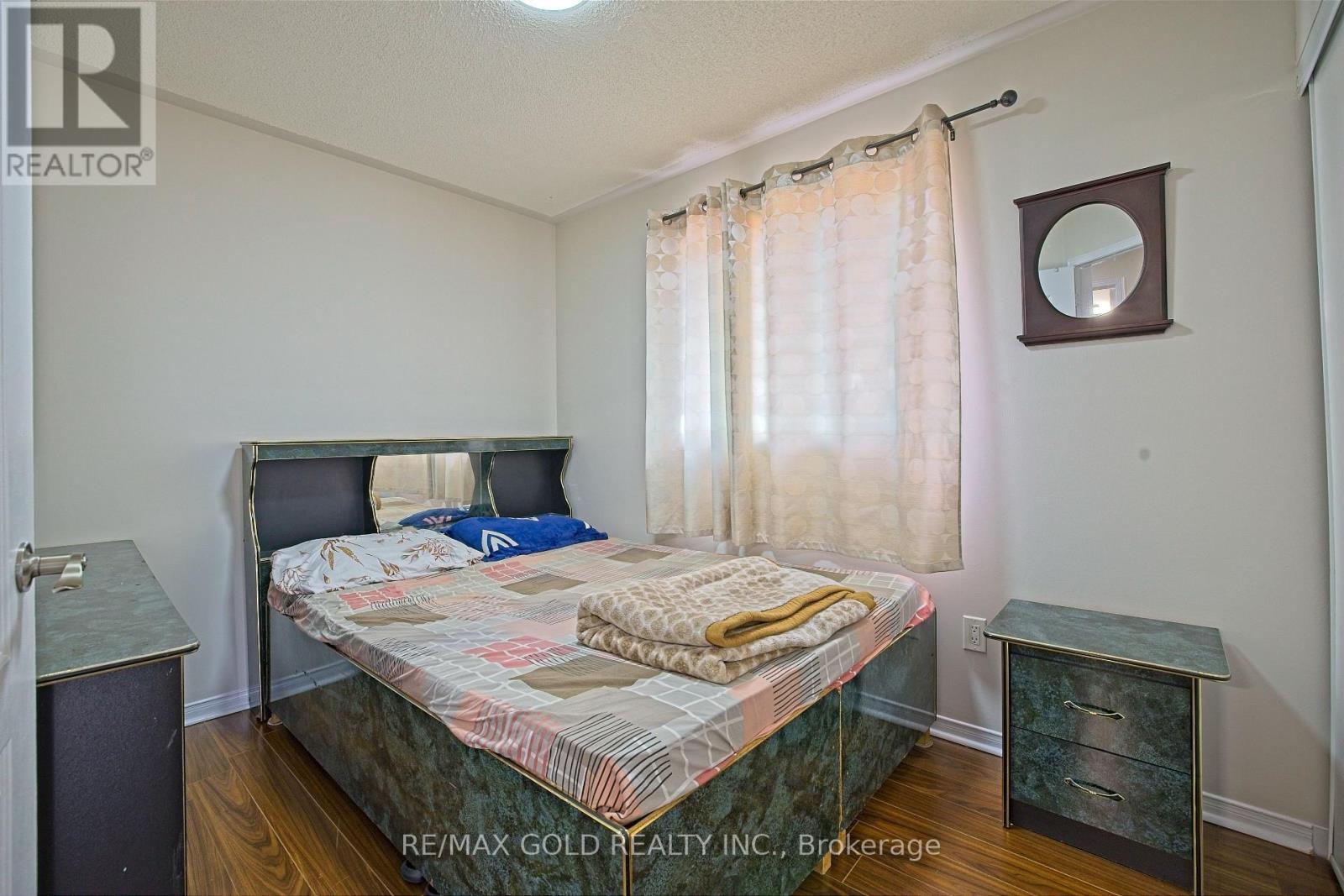 44 BAHA CRESCENT - 21