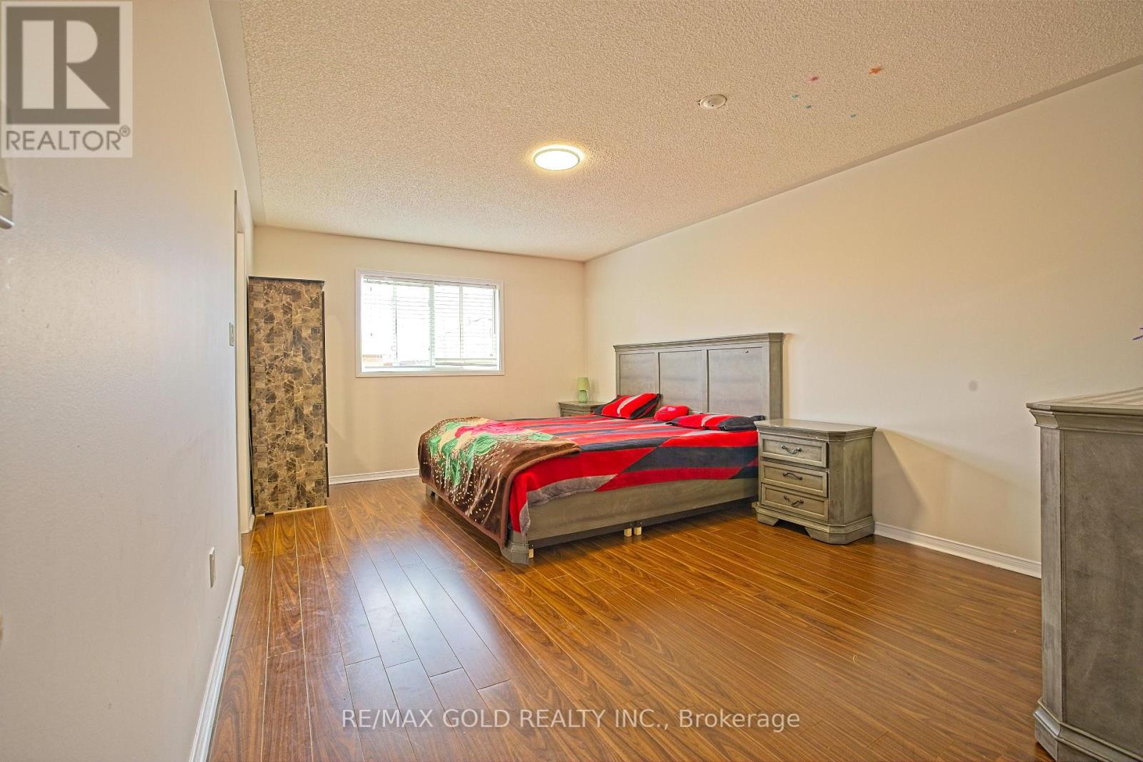 44 BAHA CRESCENT - 23