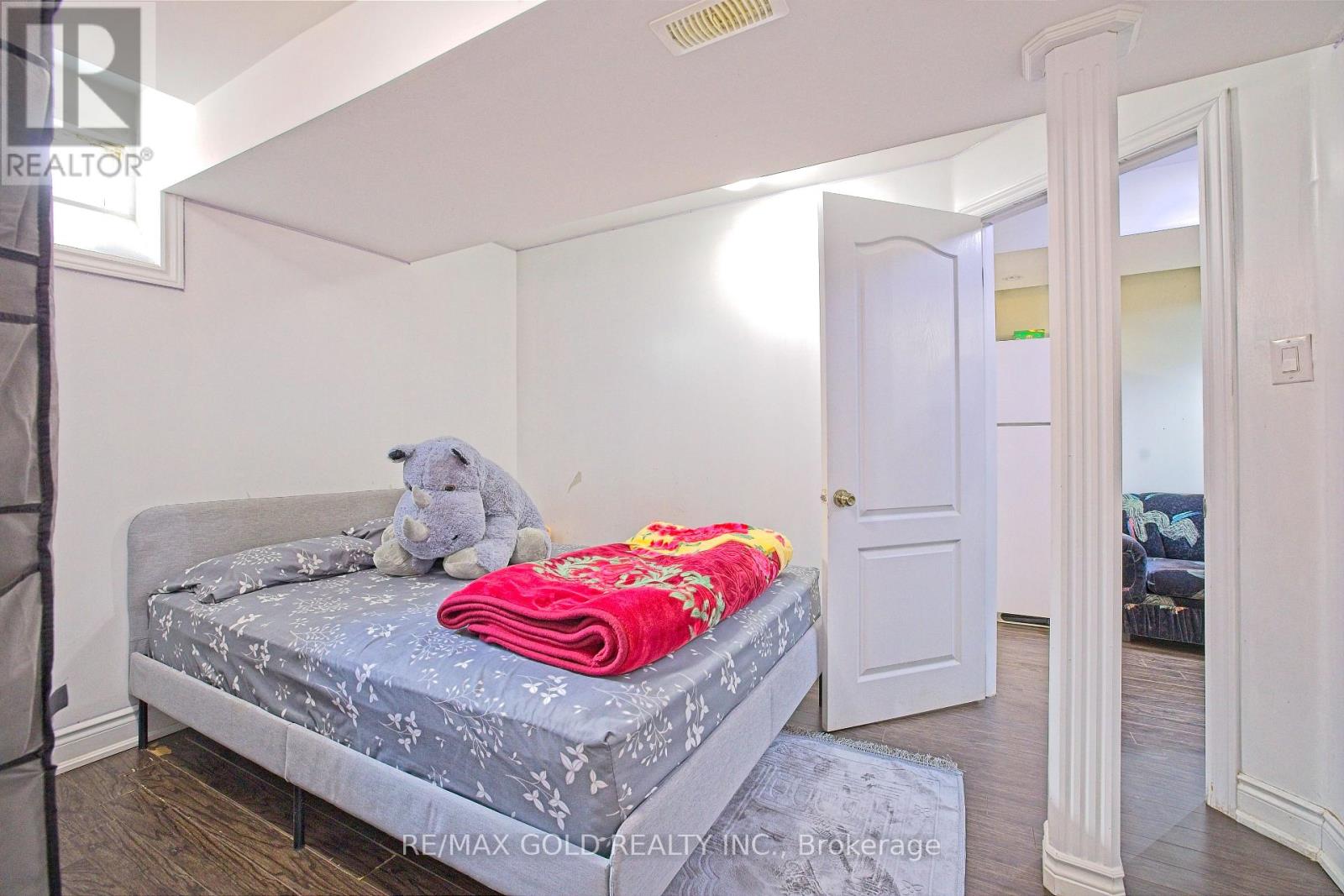 44 BAHA CRESCENT - 30