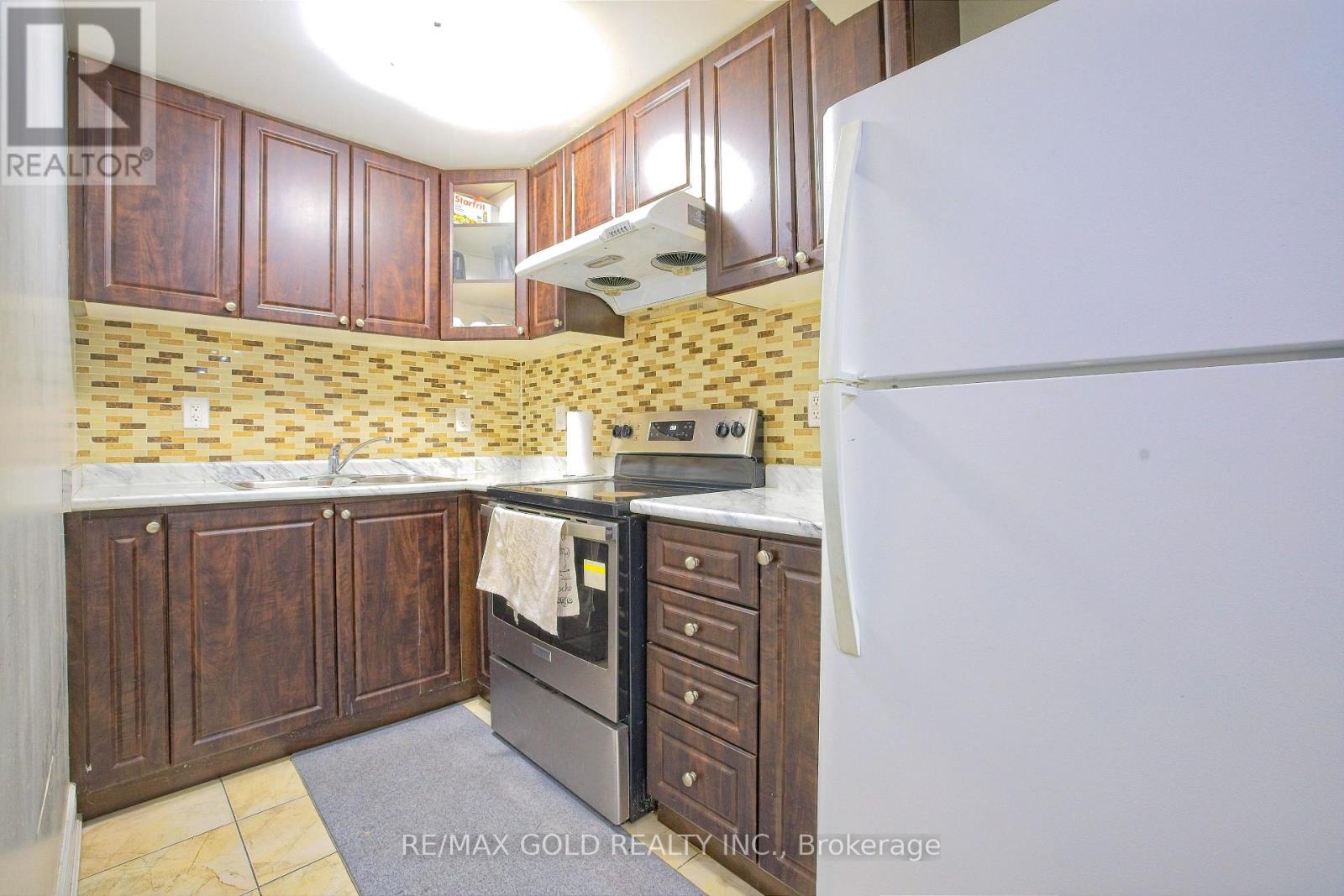 44 BAHA CRESCENT - 31