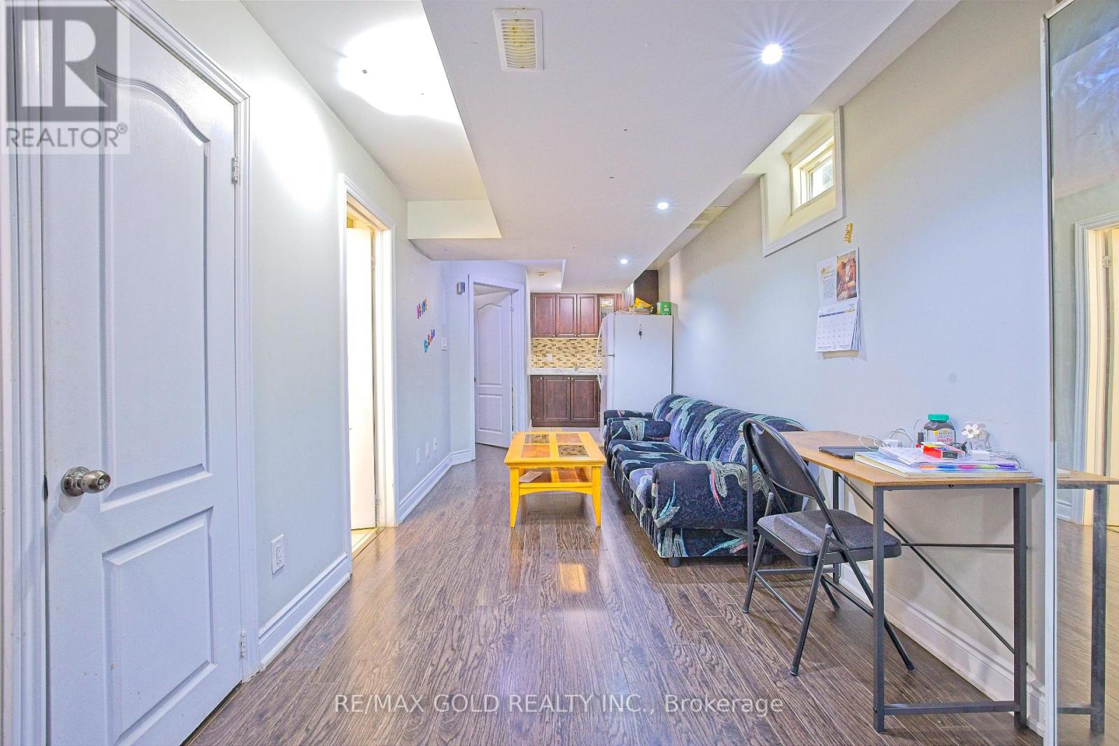 44 BAHA CRESCENT - 32