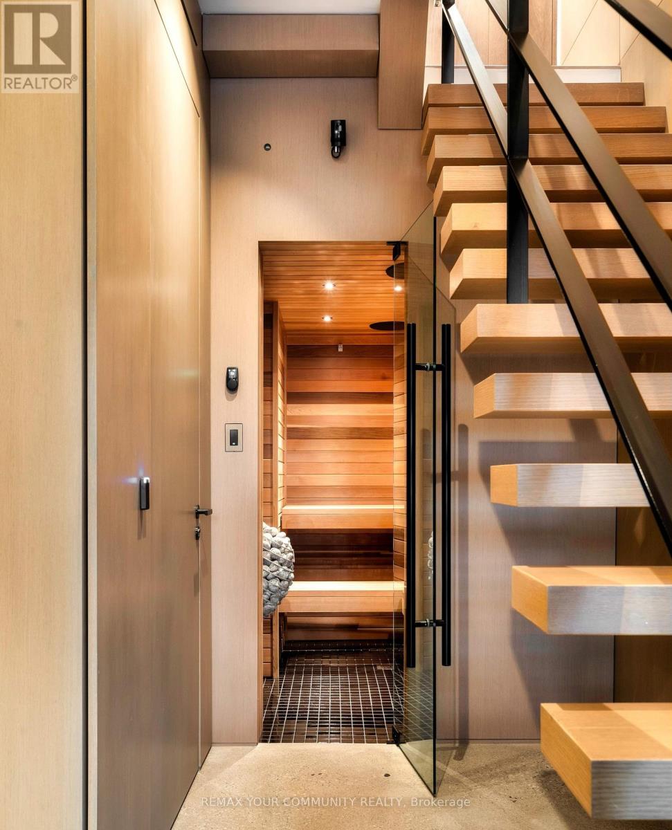 57 BABY POINT CRESCENT S - Image 30