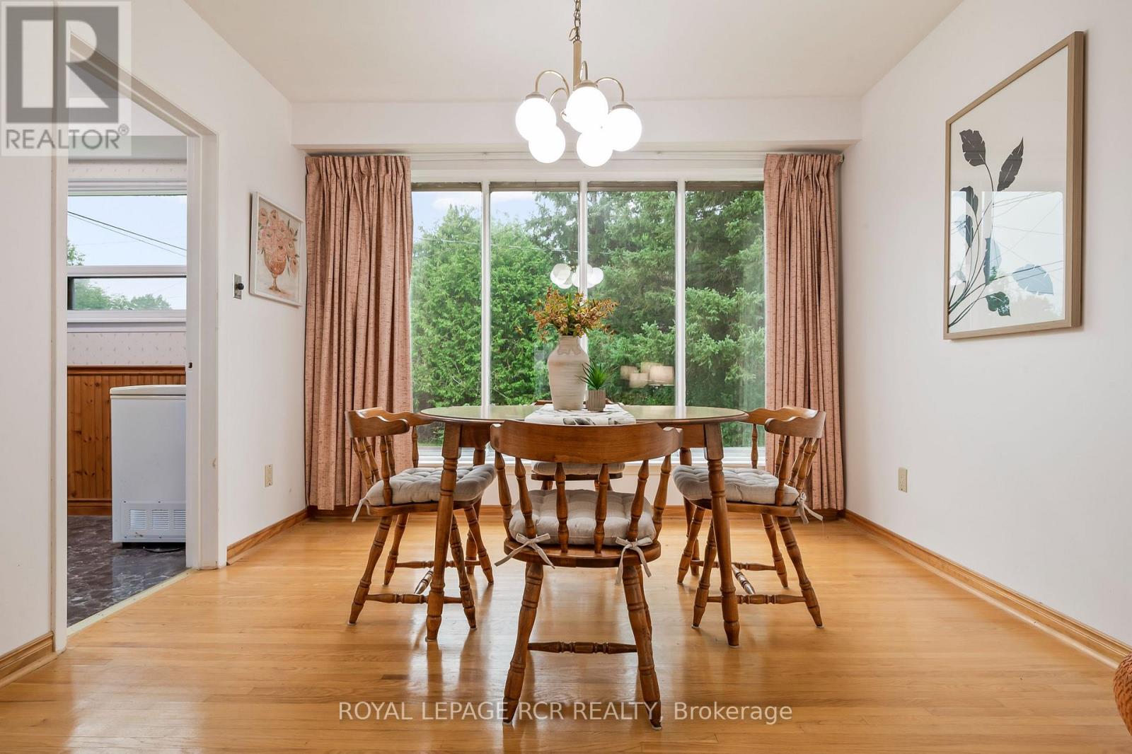7 CARDWELL STREET - 8