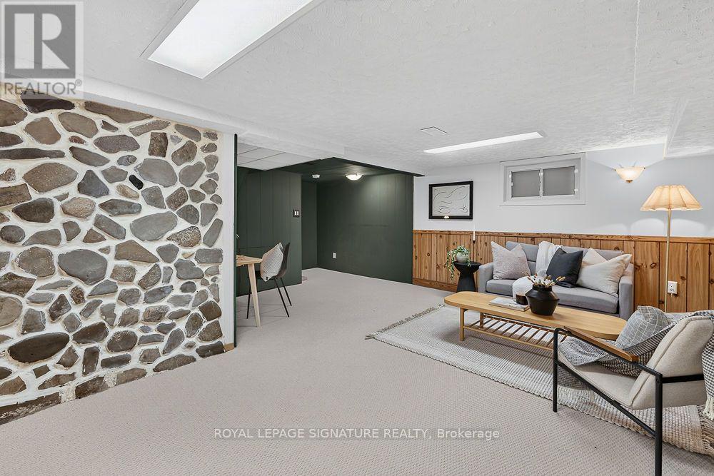 124 EILEEN AVENUE - 17