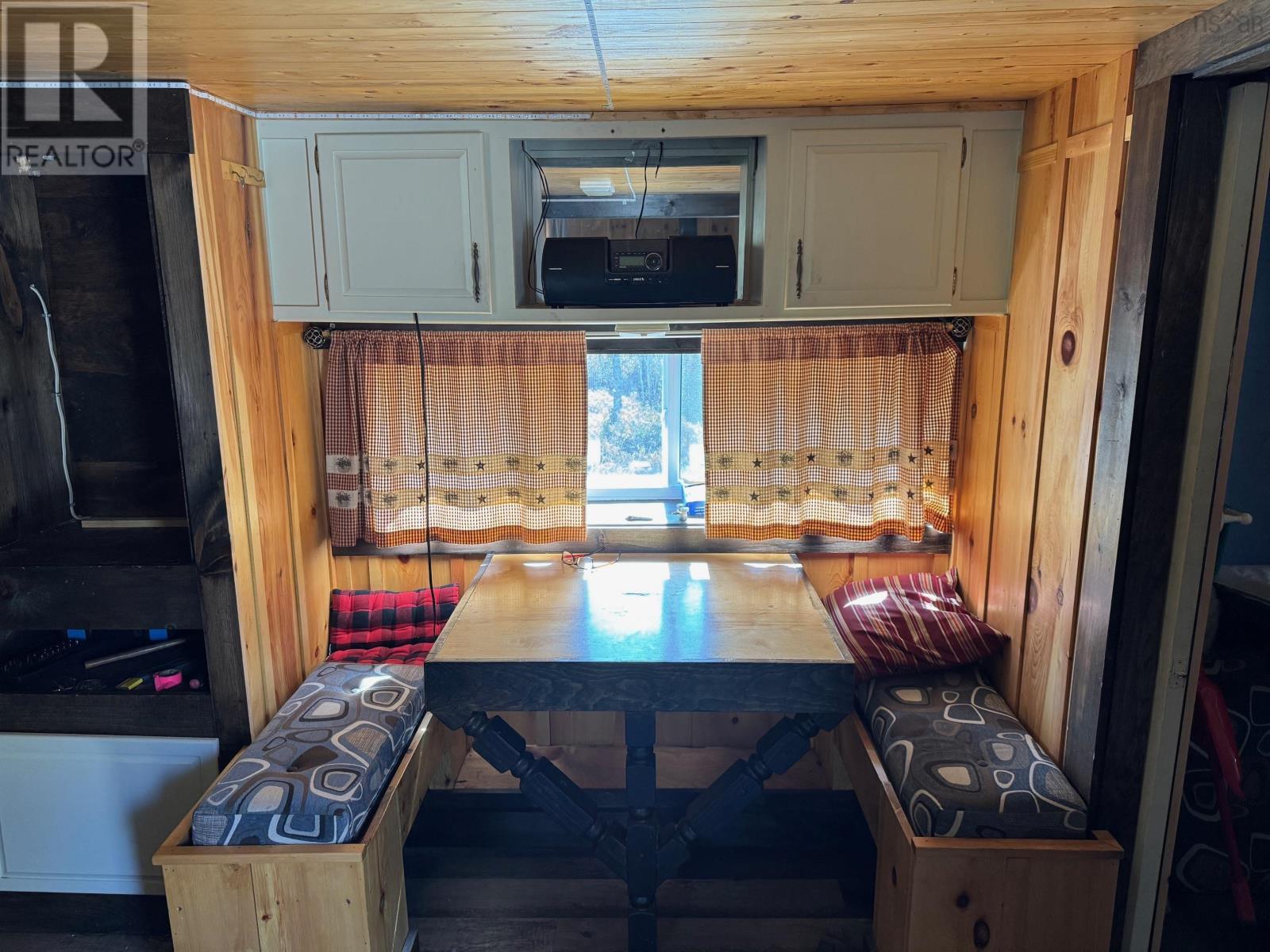 114 Caseys Trail - 17