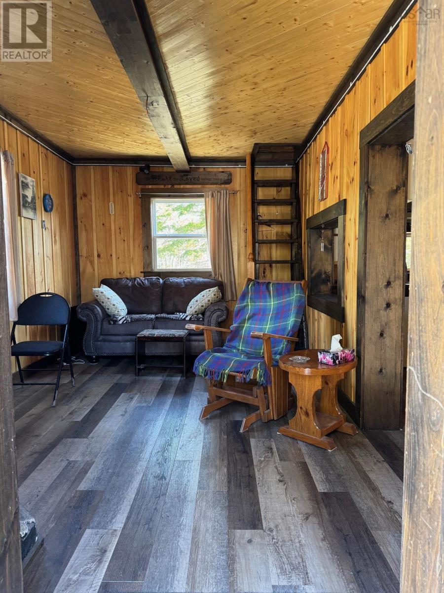 114 Caseys Trail - 8