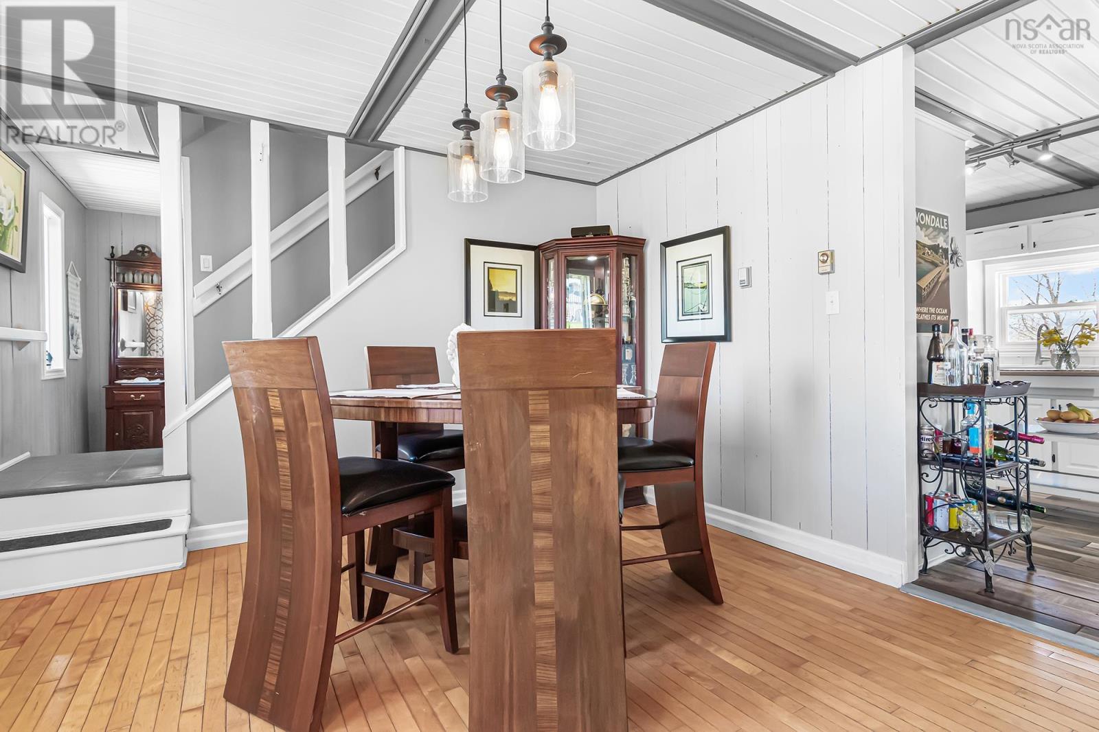 1158 Avondale Road - 24
