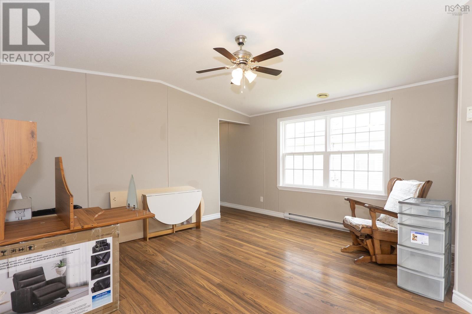 25 Pinehurst Street - 10