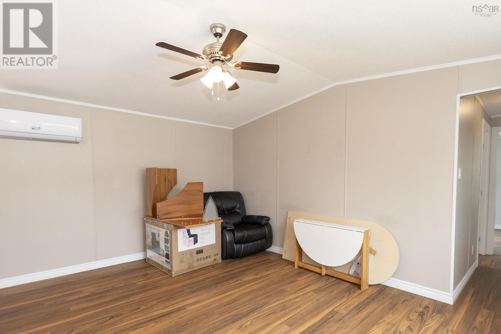 25 Pinehurst Street - 11