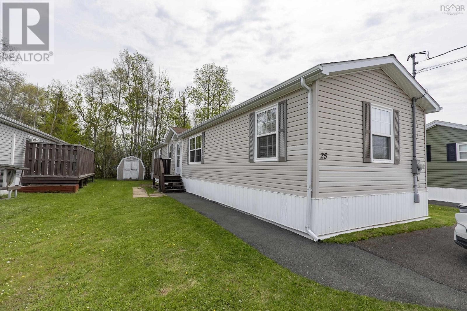 25 Pinehurst Street - 28