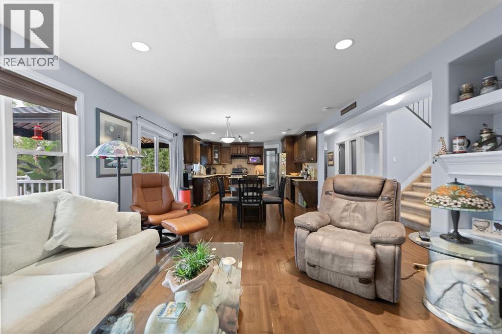 2605 57 Street - 5