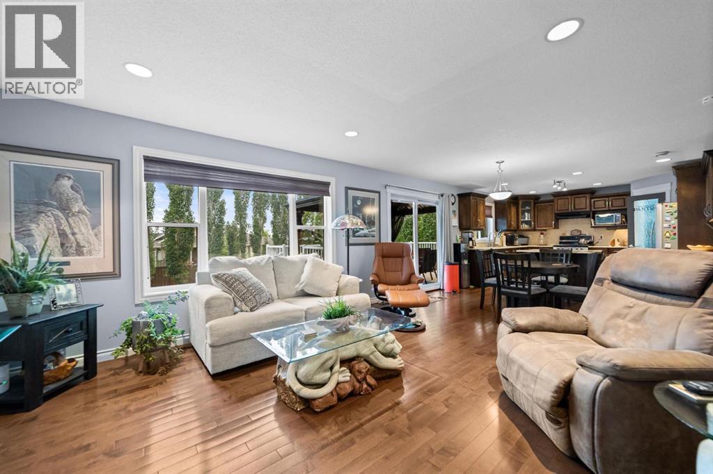 2605 57 Street - 6