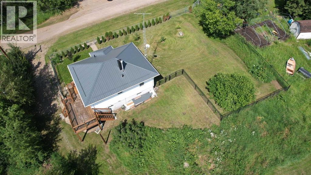 5005 47 Avenue - 3