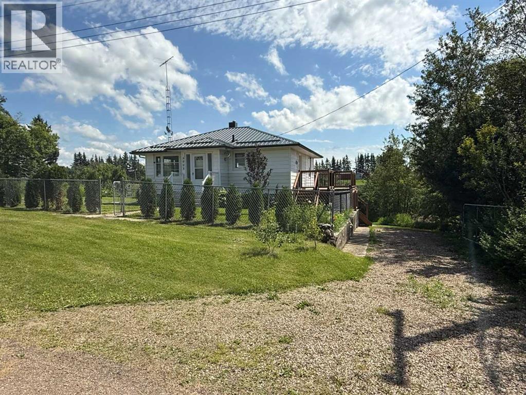 5005 47 Avenue - 43