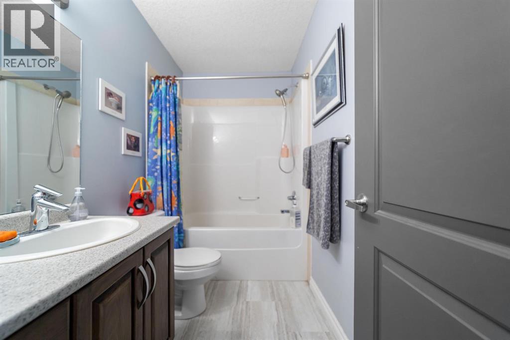 2605 57 Street - 26