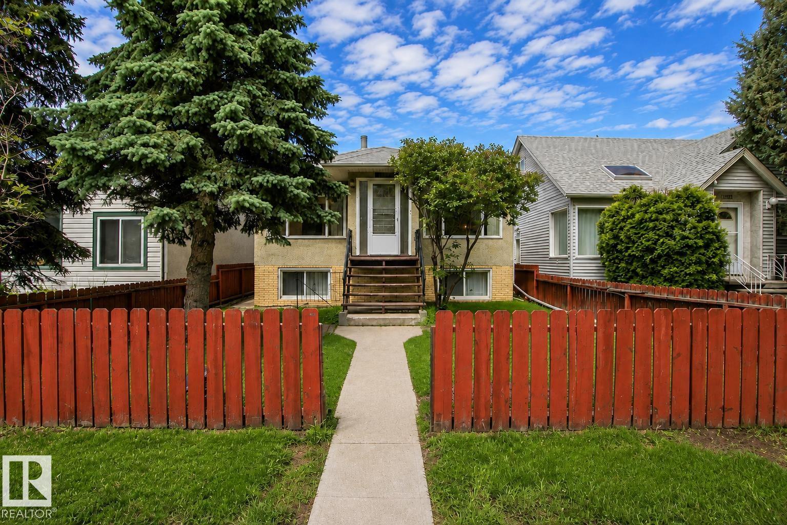 11220 68 ST NW - 1