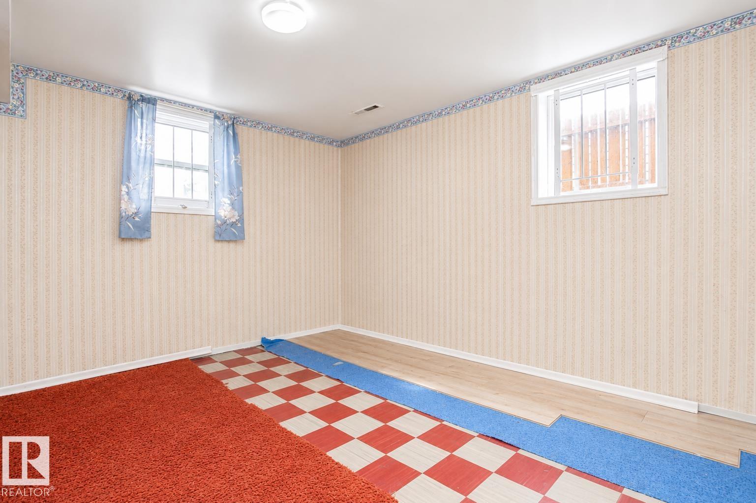 11220 68 ST NW - 28