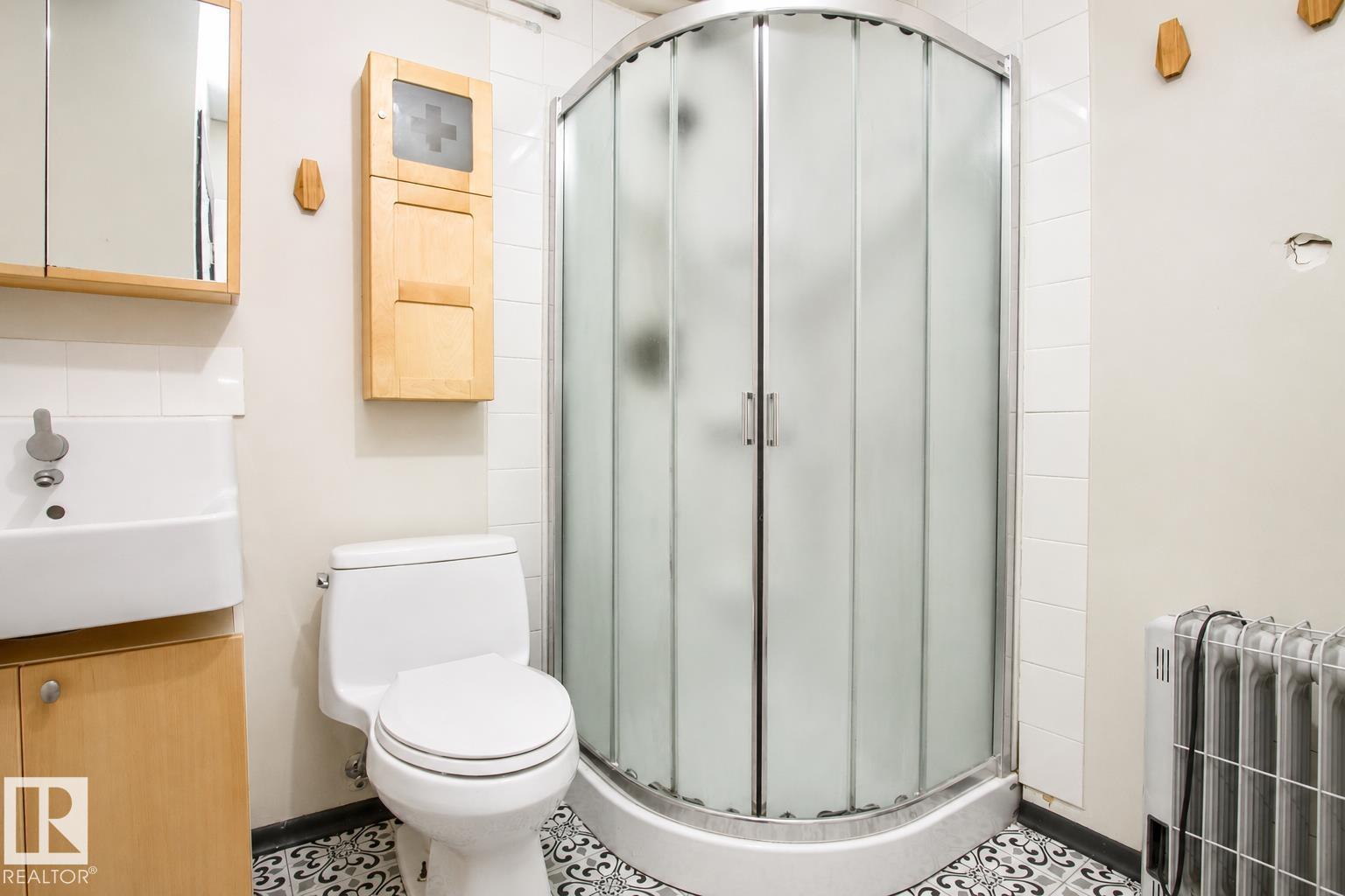 11220 68 ST NW - 29