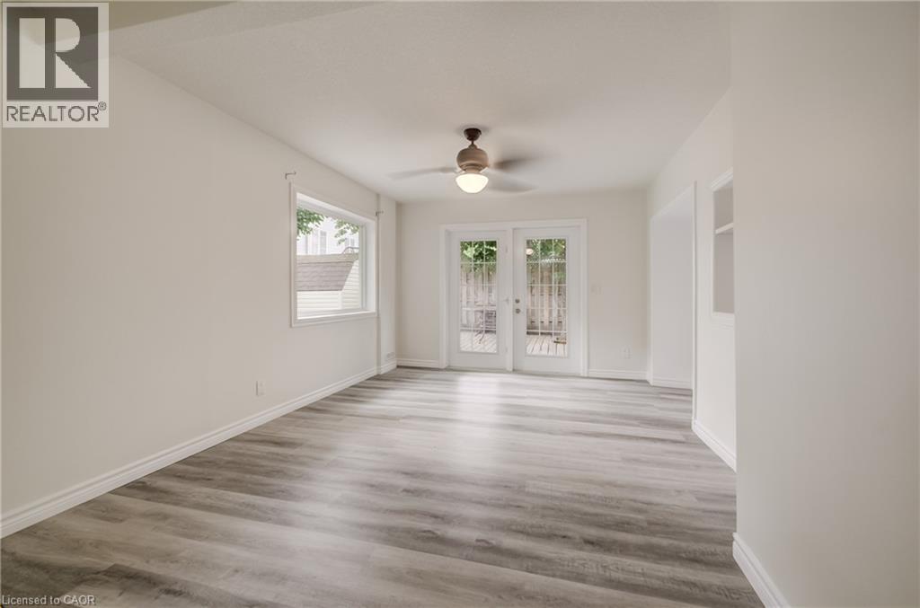 297 COUNTRY HILL Drive Unit# C — photo 2