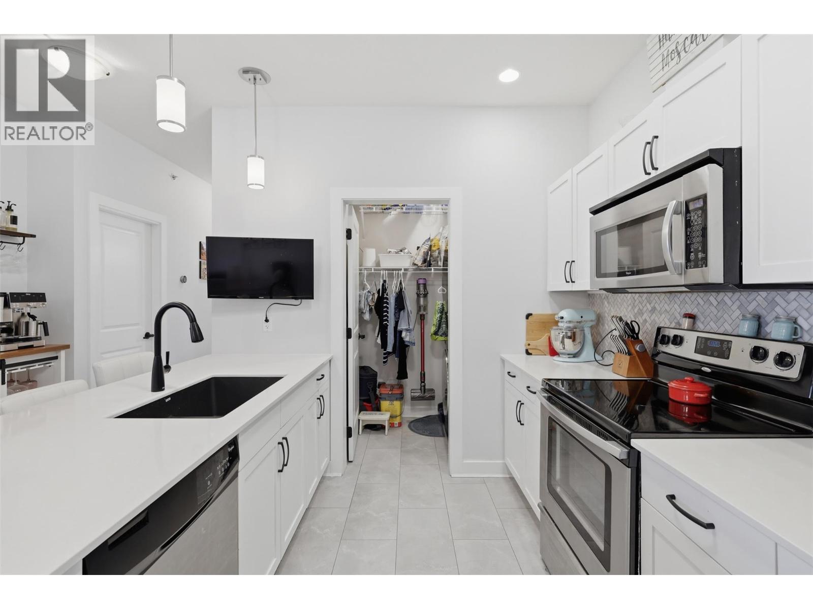#512 5170 Dallas Drive - 5