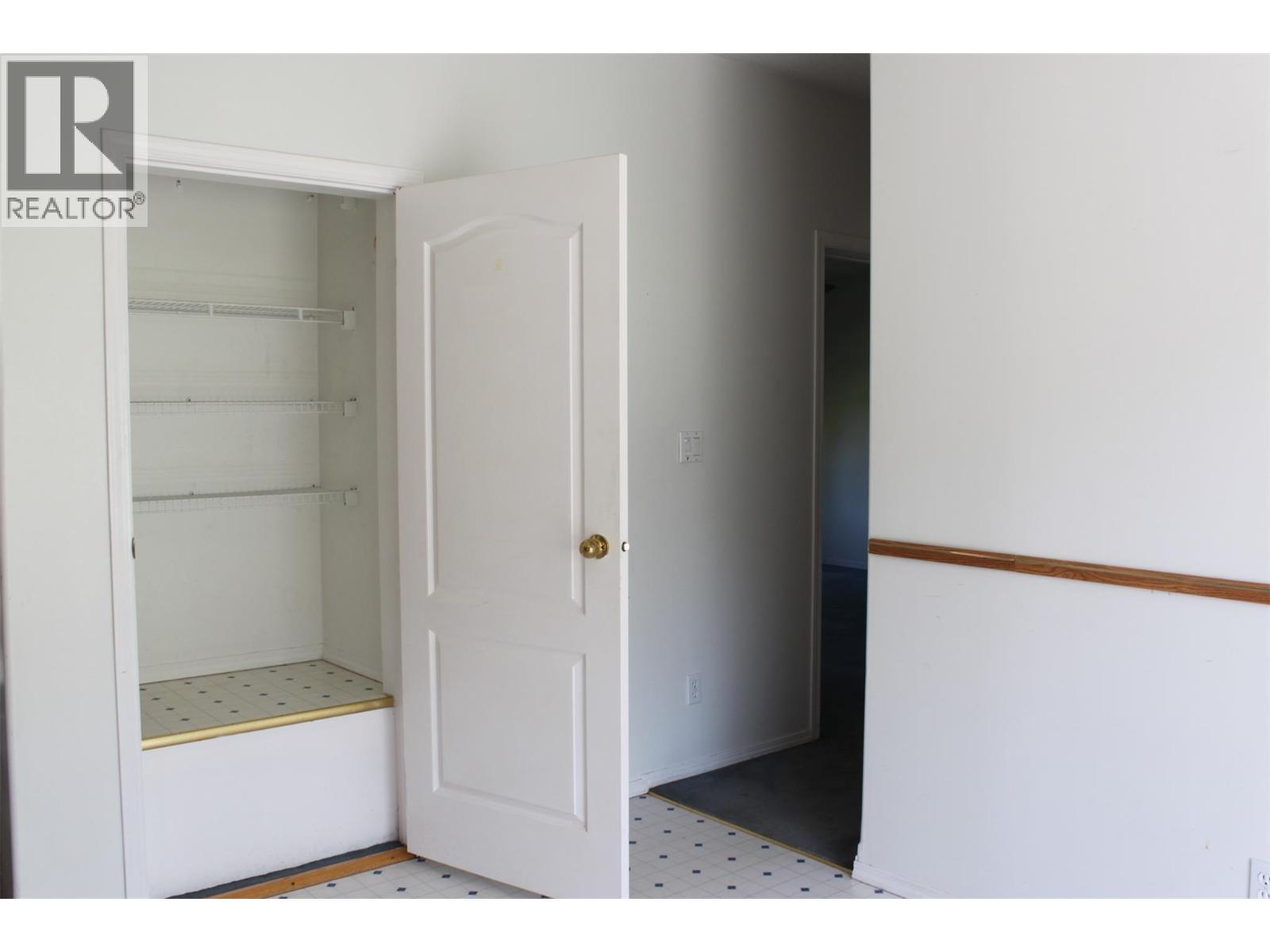 129 Oak Street - 10